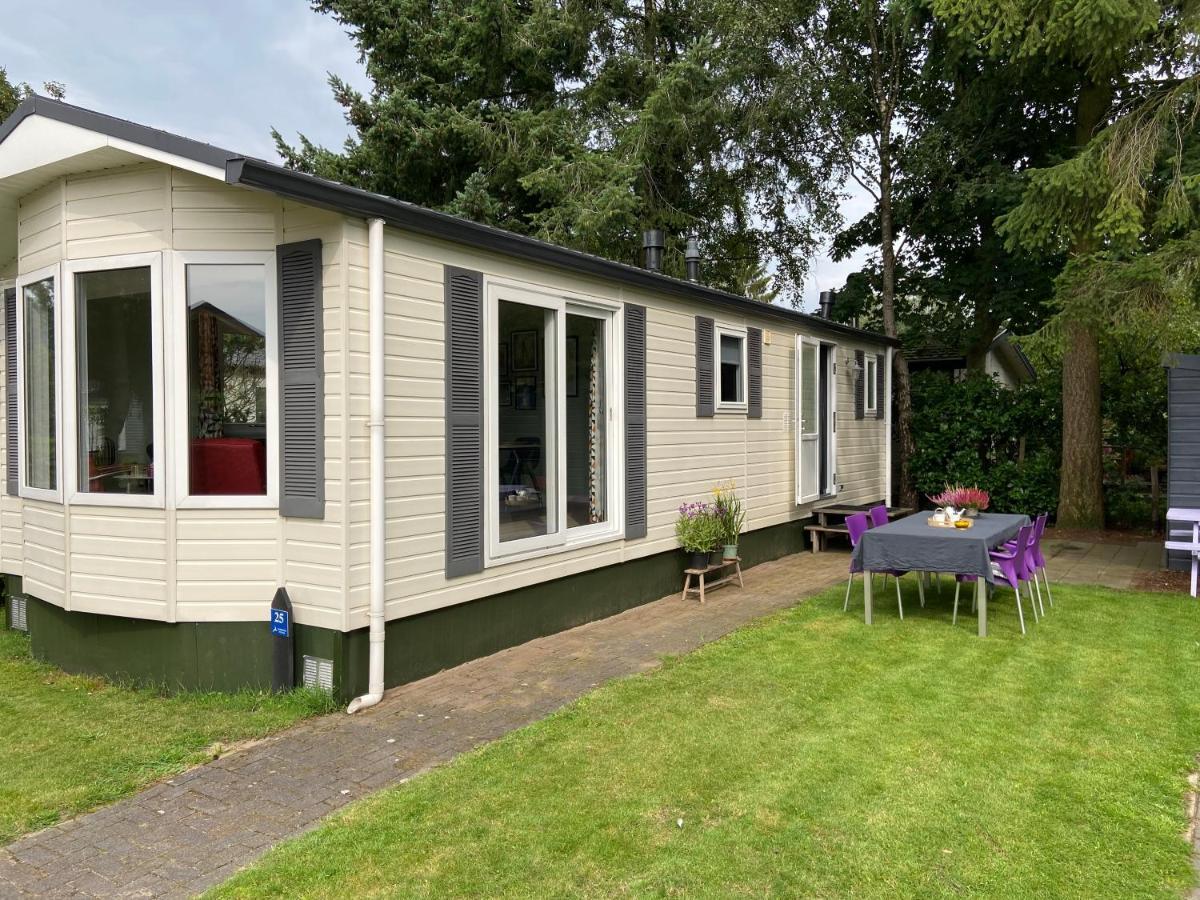 Ruim En Modern Chalet In De Veluwse Bossen Putten Bagian luar foto